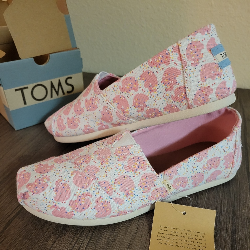 Pink Multi Canvas Elephant Sprinkles Puff Print Toms
